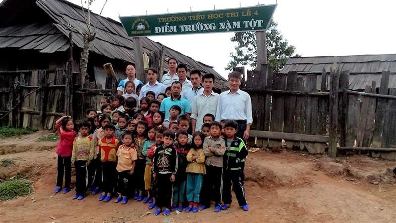 Cảm phục những người thầy tận tâm 'gieo chữ'