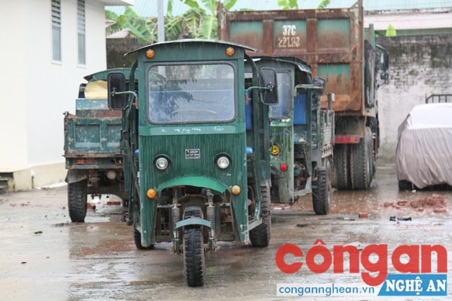 Tiêu hủy xe công nông tự chế