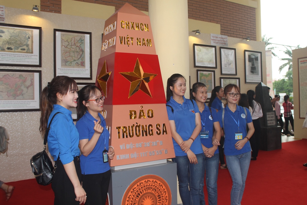 Triển lãm bản đồ và trưng bày tư liệu Hoàng Sa, Trường Sa của Việt Nam