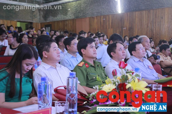 Đại biểu tham dự tại hội thi