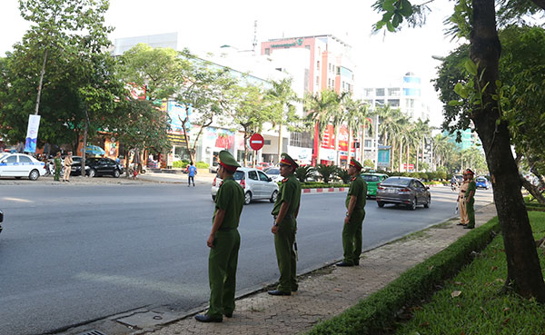 Các lực lượng tham gia công tác bảo vệ tại các tuyến đường trọng yếu