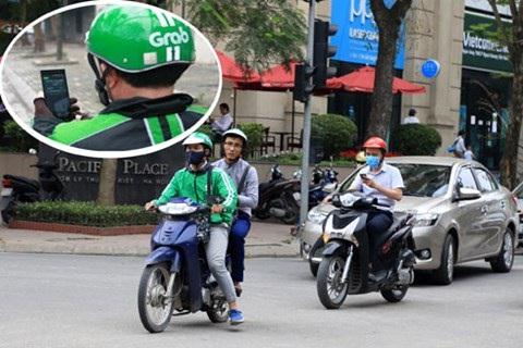 Nguy cơ mất an toàn giao thông từ 'xe ôm' công nghệ