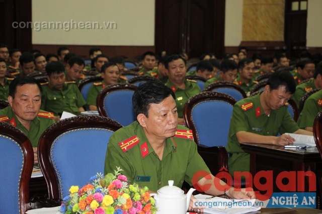 Đại diện lãnh đạo các phòng nghiệp vụ, lãnh đạo Công an các huyện, thành, thị tham dự hội nghị