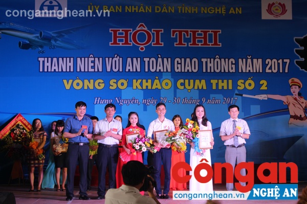 3 đội đạt giải ba 