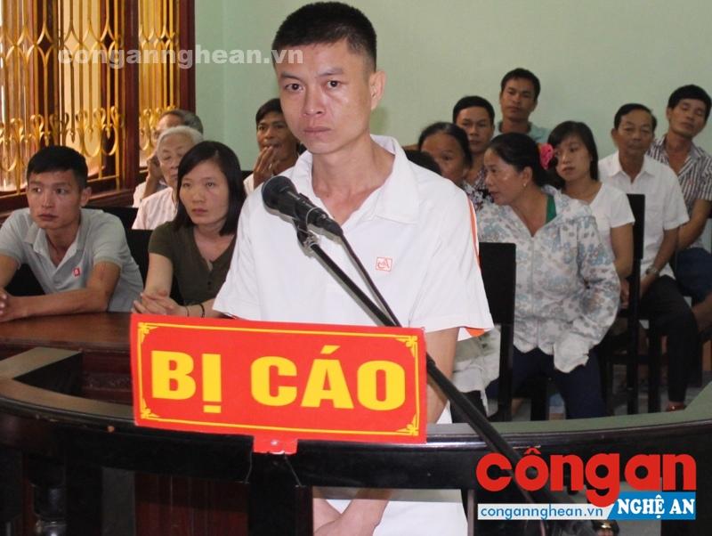 Lĩnh án vì lái ôtô lấn đường khiến 3 người chết