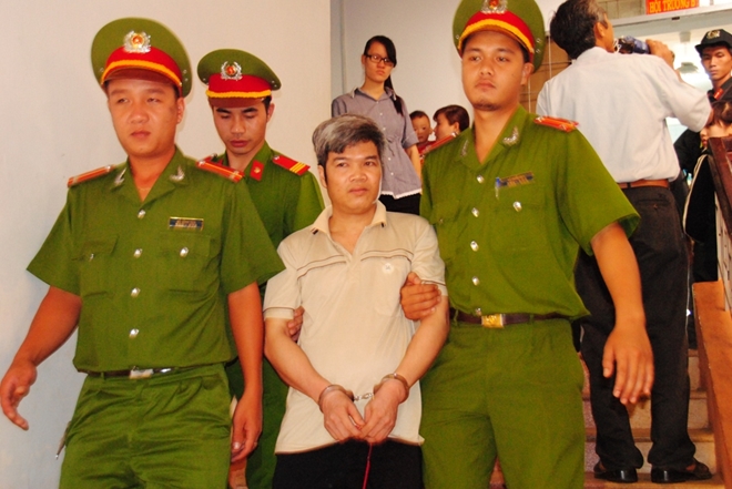 Tử tù sát hại 2 cháu nhỏ bịa chuyện để hoãn thi hành án