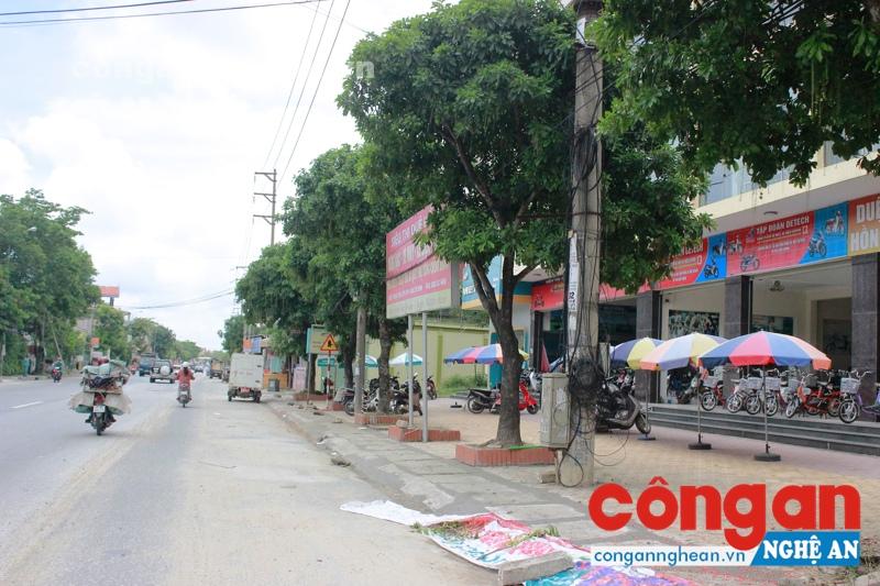 Tiếp tục tập trung xử lý vi phạm hành lang an toàn giao thông đợt 2