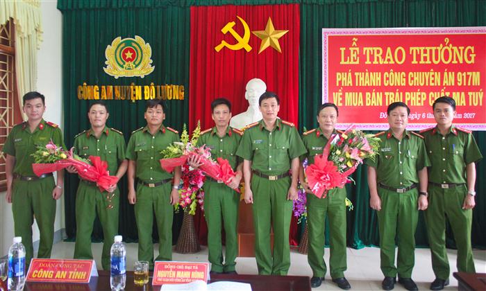 Trao thưởng các đơn vị khám phá các chuyên án