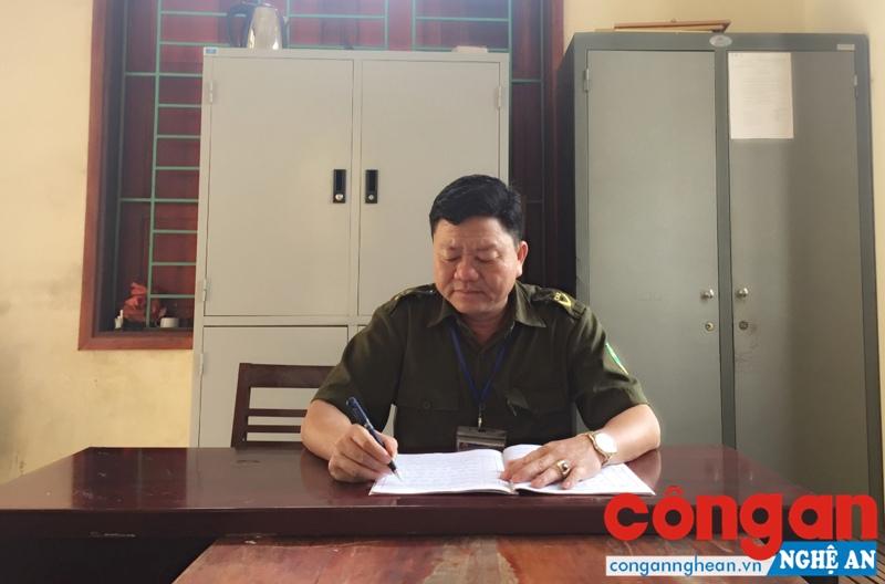 Gương mẫu, tận tụy với công việc