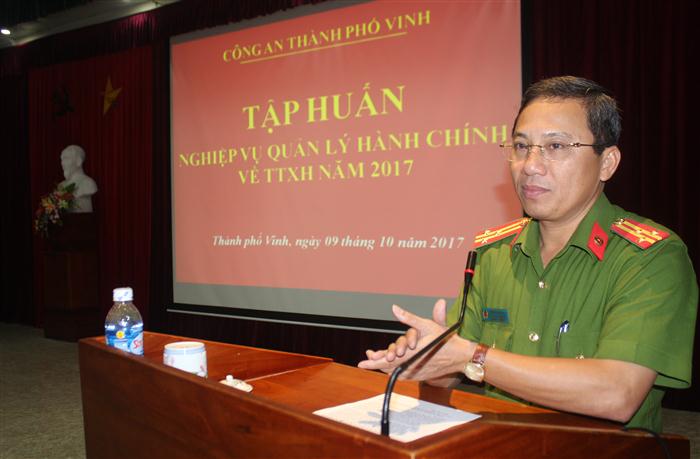 Lãnh đạo Công an TP Vinh khai giản lớp tập huấn