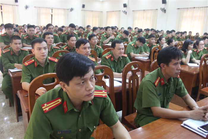 Tập huấn nghiệp vụ công tác Quản lý Hành chính