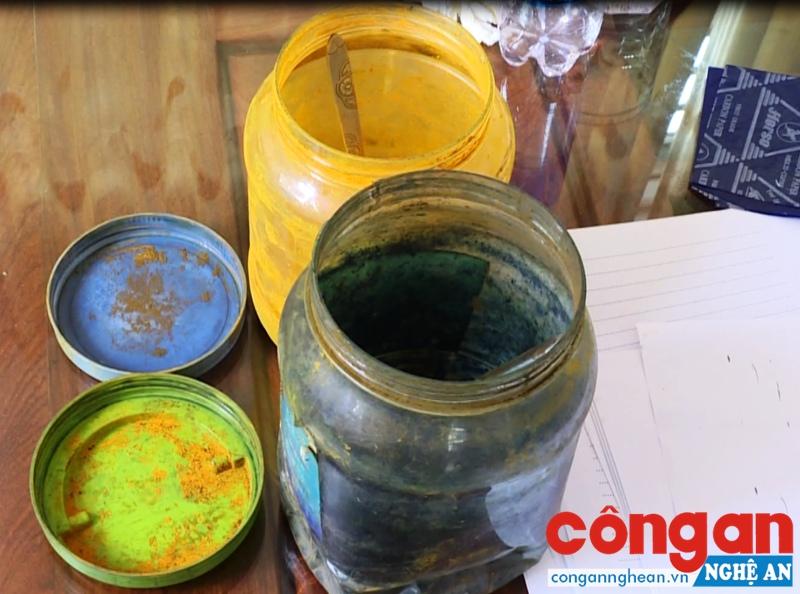 Kiểm tra bể chứa xăng tại Công Ty TNHH Thanh Ngũ