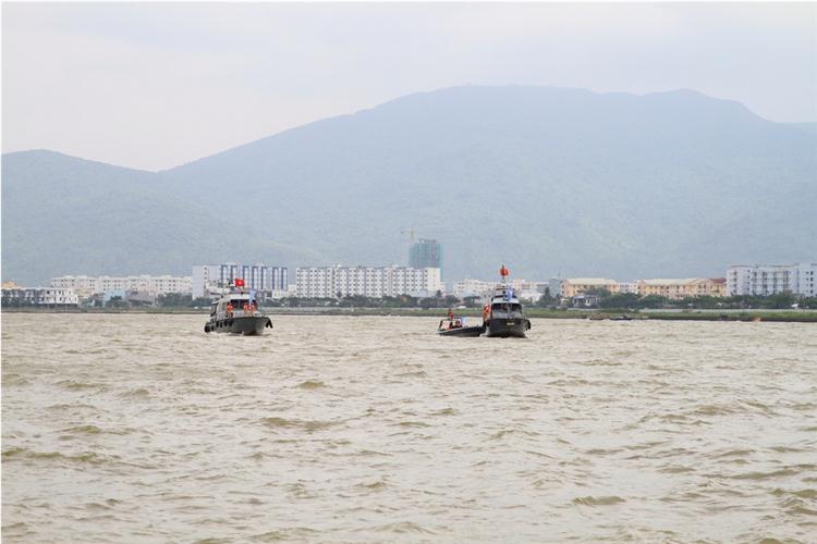 Sẵn sàng phương án bảo vệ trật tự an toàn giao thông đường thủy.