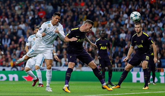 Thi đấu xuất sắc, Tottenham có điểm tại Bernabeu
