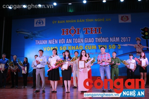 3 đội đạt giải Ba 