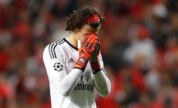 Benfica - MU: Sai lầm của thủ môn khiến Benfica ôm hận
