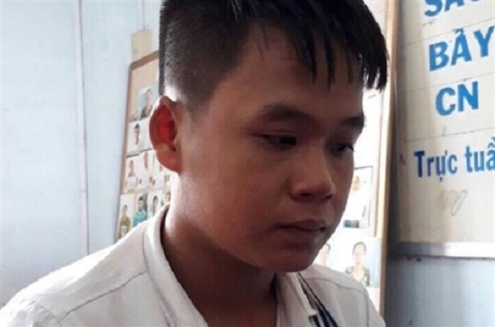 Bắt nghi phạm chuyên rạch đùi phụ nữ