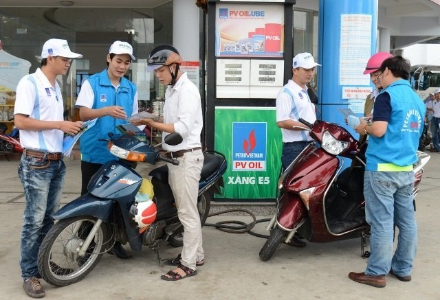 Sử dụng xăng E5: 'Lợi kép' cho người dùng và môi trường