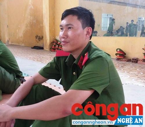Chuyện về chiến sỹ Cảnh sát phòng cháy từ bỏ Đại học Y để theo đuổi ước mơ