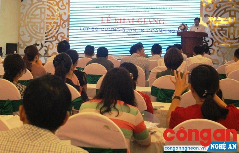 Khai giảng lớp bồi dưỡng quản trị doanh nghiệp