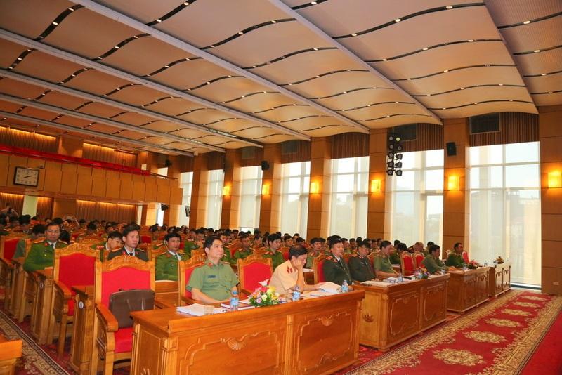 Toàn cảnh Hội nghị.