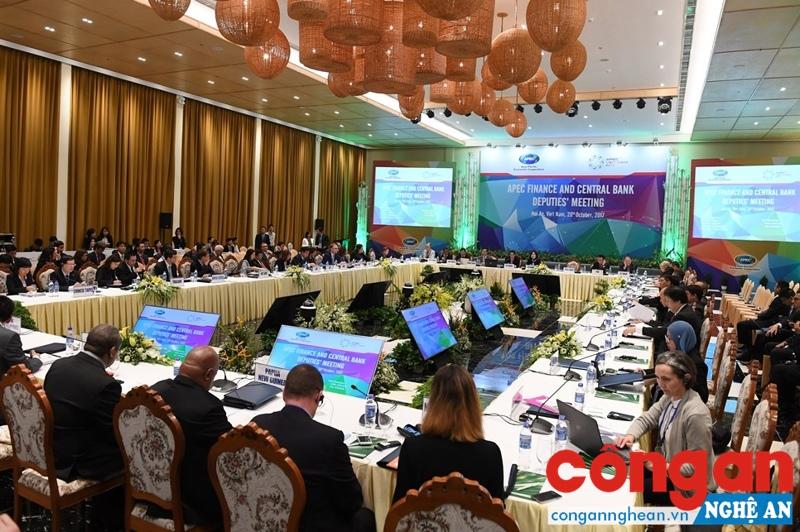 Toàn cảnh Hội nghị Thứ trưởng Tài chính và Phó Thống đốc Ngân hàng TW (FCBDM) ngày 20/10 tại Hội An (Quảng Nam)
