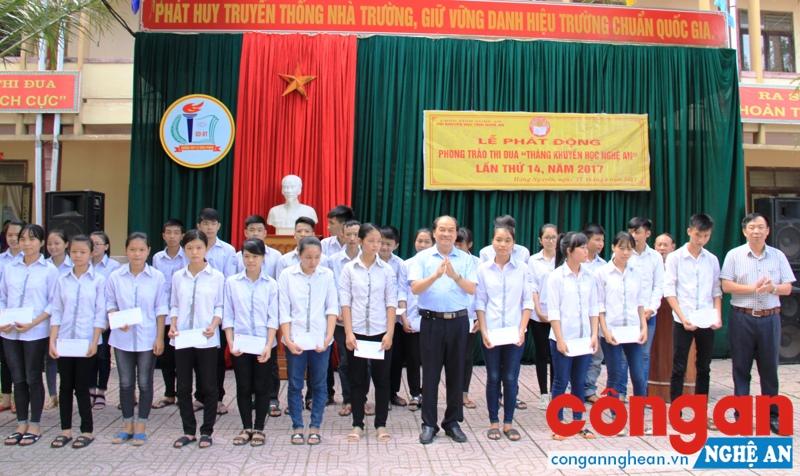 Tiếp tục phát huy truyền thống hiếu học trong gia đình, dòng họ và cộng đồng