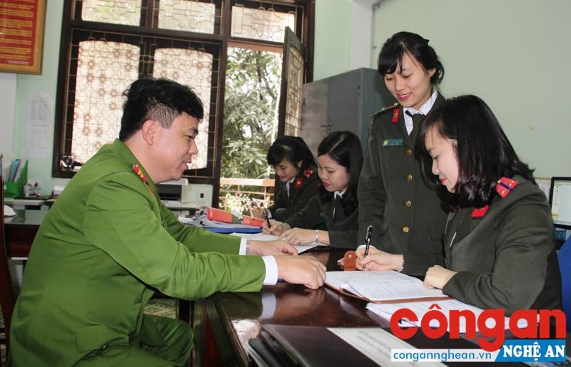 Công an Nghệ An xếp thứ nhất về chỉ số cải cách hành chính trong CAND năm 2017