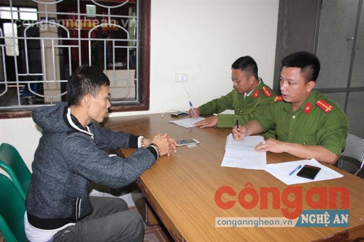 Đóng giả thăm thân, vào bệnh viện hành nghề đạo chích