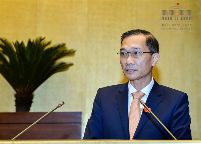 Chủ nhiệm Ủy ban Kinh tế của Quốc hội Vũ Hồng Thanh trình bày Báo cáo giải trình, tiếp thu và chỉnh lý dự án Luật