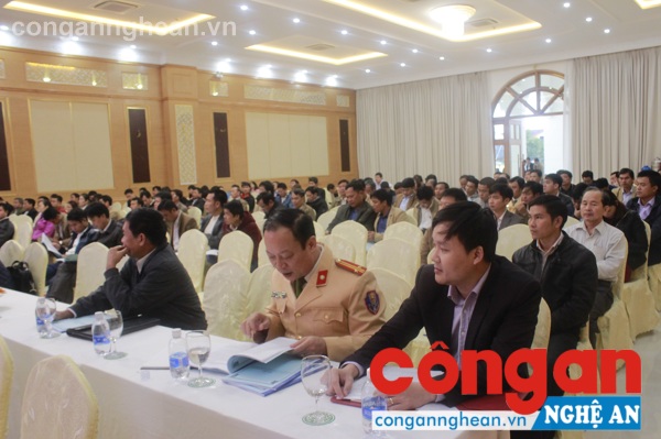 Đại biểu tham dự khai mạc khóa tập huấn