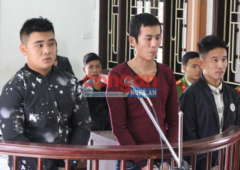 Lĩnh án 45 tháng tù giam vì tội cướp chiếc điện thoại