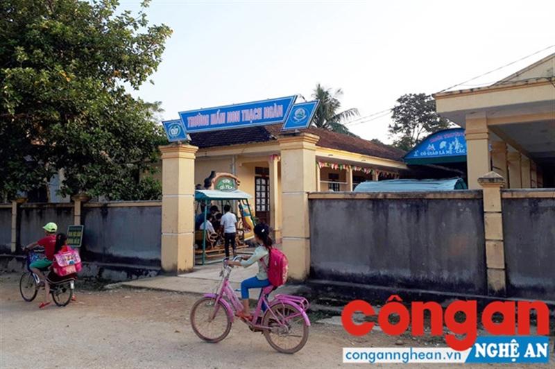 Đình chỉ công tác Hiệu trưởng Trường Mầm non xã Thạch Ngàn
