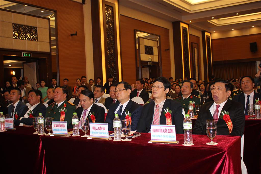 Các đại biểu tỉnh Nghệ An dự lễ