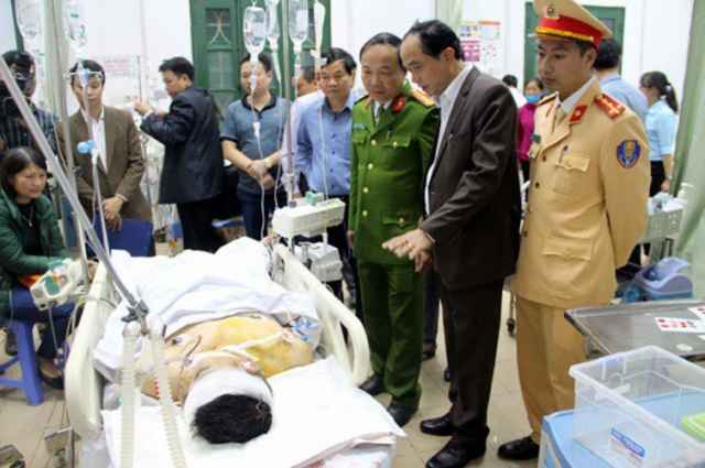 Máu anh đổ vì bình yên cuộc sống
