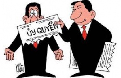 Quản lý dịch vụ đòi nợ: Có cần điều kiện về hộ khẩu?