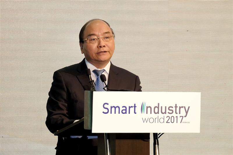 Thủ tướng Nguyễn Xuân Phúc phát biểu tại hội thảo. Ảnh: VGP/Quang Hiếu