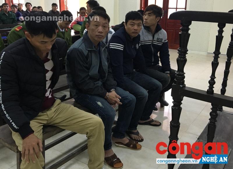 Tăng hình phạt tù cho kẻ lấy danh đòi nợ cướp tài sản