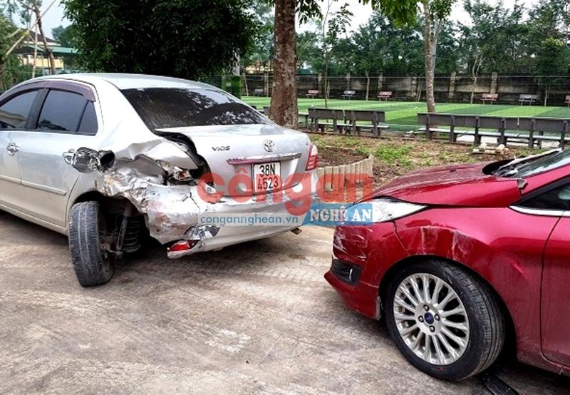2 chiếc xe trong vụ tai nạn