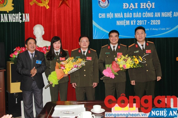 Đại hội chi hội nhà báo Báo Công an Nghệ An