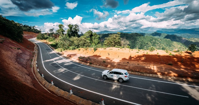 Các hãng xe (trong đó có Ford) không ngừng nỗ lực tìm ra những giải pháp cảnh báo buồn ngủ khi đang lái xe