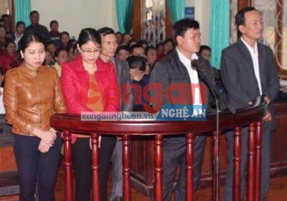 Gây thất thoát tiền hỗ trợ, 5 cán bộ xã hầu tòa