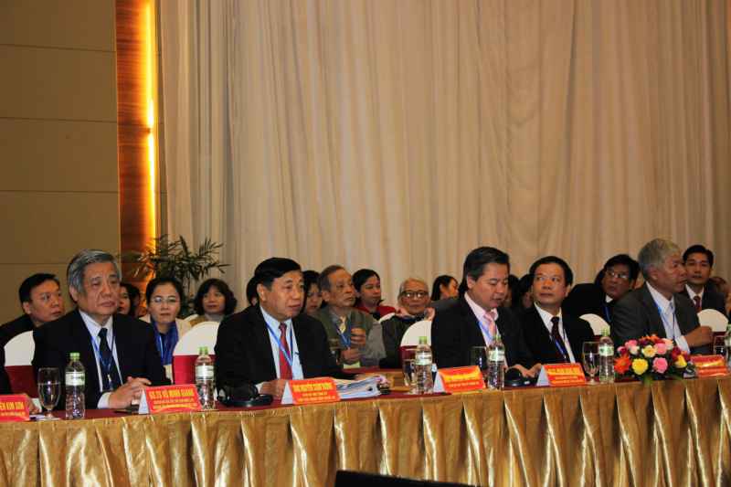 Các đại biểu Trung ương và địa phương 