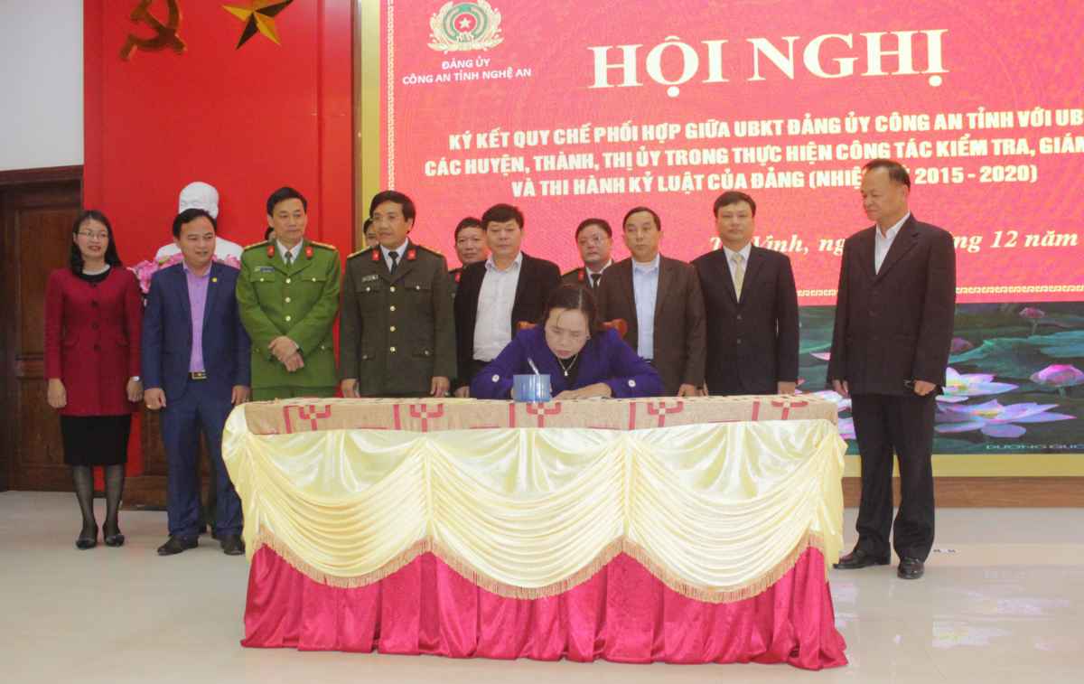 Kí kết quy chế phối hợp giữa UBKT Đảng ủy Công an tỉnh và UBKT các huyện, thành, thị uỷ