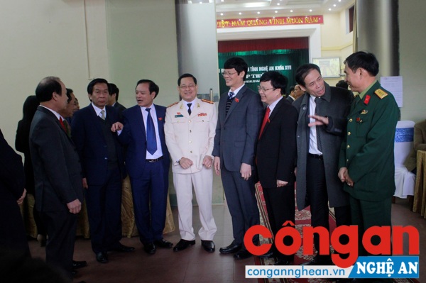 Khai mạc kỳ họp thứ 5, HĐND tỉnh khóa XVII