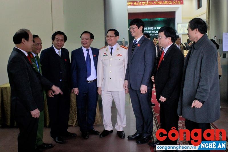 Nâng cao hiệu quả hoạt động, quyết định những chủ trương về mọi mặt đời sống xã hội