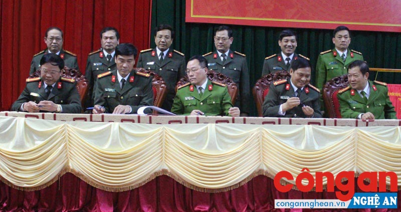 Nâng cao hiệu quả phong trào thi đua trong toàn lực lượng