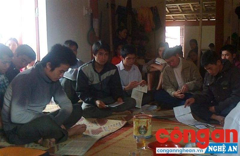 Góp phần đưa luật đến với người dân
