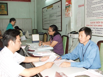 Chế độ đối với cán bộ được tăng cường về xã