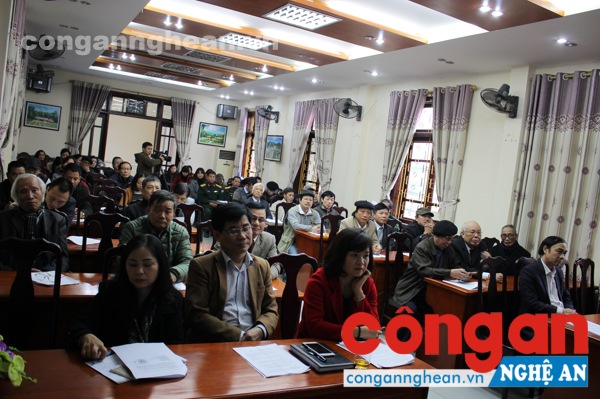 ...thu hút đông đảo giới văn, nghệ sĩ tham gia